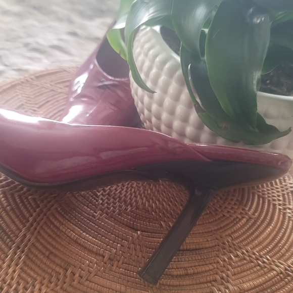 Vintage Bebe mule heels - Picture 5 of 11